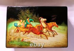 FEDOSKINO Soviet USSR Russian Large Lacquer Box Hand Painted TROYKA Signed Dated