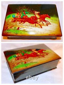 FEDOSKINO Soviet USSR Russian Large Lacquer Box Hand Painted TROYKA Signed Dated
