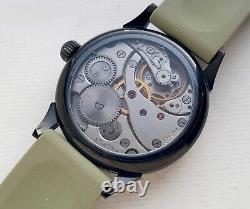 MOLNIJA Aviator. Vintage Soviet mechanical Military wrist watch. 18 jewels. USSR