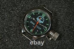 NOS Russian USSR Divers Watch Zlatoust VMF CCCP Anchor and submarine 700m w-te
