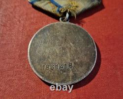 Original WWII WW2 Soviet Russian USSR Silver Medal FOR BRAVERY (1944) 1831418