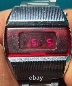 Pulsar Elektronika 1 CCCP USSR Soviet Russian First Digital Red LED Wristwatch