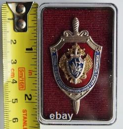 RARE-Russian Soviet Badge FSB SERVICE FOR THE PROTECTION OF THE CONSTITUTIONAL
