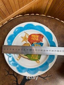 RAR Russian Soviet Propaganda Porcelain Plate 1947 Famous author V. Prisyazhnyuk