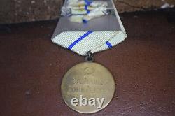 RUSSIAN SOVIET? USSR PIN Order Badge Medal Defense of Odessa WWII Document