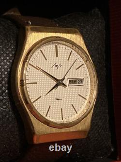 Russian Day-Date GOLD PLATED 7 Jewels USSR Soviet Men's 36MM Watch NEW Battery