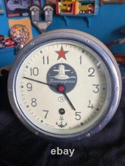 Russian Soviet B CCCP Navy Kauahguyckue Red Star Maritime Submarine Clock & Key