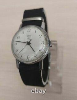 SVET Rare Soviet Vintag Collectible USSR Nice Cream Wristwatch Watch Russia