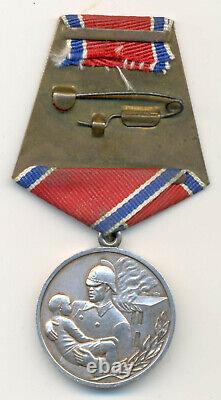 Soviet Russian Medal for Valor during Fire Firefighter Bravery, Type 1, Silver