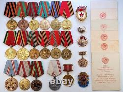 Soviet Russian Set 21 Medals, badges with 6 Documents of Veteran WW2, Army USSR