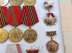 Soviet Russian Set 21 Medals, badges with 6 Documents of Veteran WW2, Army USSR