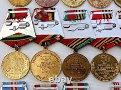 Soviet Russian Set 21 Medals, badges with 6 Documents of Veteran WW2, Army USSR