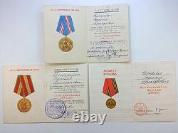 Soviet Russian Set 21 Medals, badges with 6 Documents of Veteran WW2, Army USSR