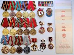 Soviet Russian Set 22 Medals, badges with 10 Documents of Veteran WW2, Army USSR