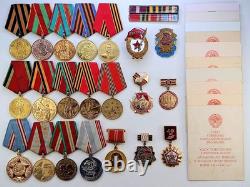 Soviet Russian Set 22 Medals, badges with 10 Documents of Veteran WW2, Army USSR