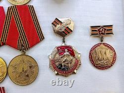 Soviet Russian Set 22 Medals, badges with 10 Documents of Veteran WW2, Army USSR