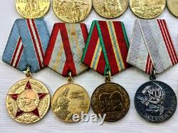 Soviet Russian Set 22 Medals, badges with 10 Documents of Veteran WW2, Army USSR