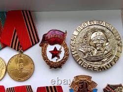 Soviet Russian Set 23 Medals, badges with 6 Documents of Veteran WW2, Army USSR