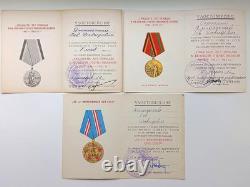 Soviet Russian Set 23 Medals, badges with 6 Documents of Veteran WW2, Army USSR