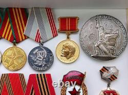 Soviet Russian Set 25 Medals, badges with 10 Documents of Veteran WW2, Army USSR
