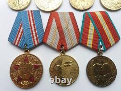 Soviet Russian Set of 18 Medals and Badges of Veteran WW2, Army USSR. Document