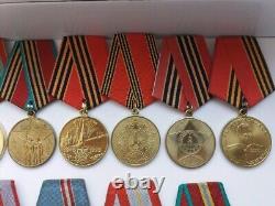 Soviet Russian Set of 20 Medals and Badges of Veteran WW2, Army USSR. Documents