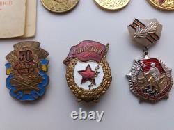 Soviet Russian Set of 20 Medals and Badges of Veteran WW2, Army USSR. Documents