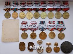 Soviet Russian Set of 20 Medals and Badges of Veteran WW2, Army USSR. Documents