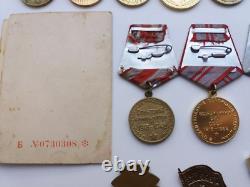 Soviet Russian Set of 20 Medals and Badges of Veteran WW2, Army USSR. Documents