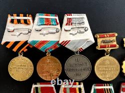 Soviet Russian Set of 23 medals and badges of Veteran WW2 USSR Army. Document