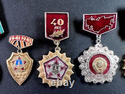 Soviet Russian Set of 25 medals and badges of Veteran WW2 USSR Army. Document