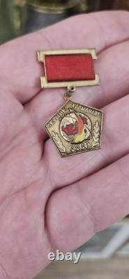 Soviet Russian order Pilot cosmonaut of the USSR