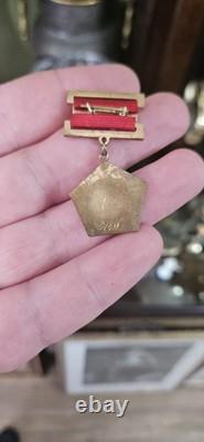 Soviet Russian order Pilot cosmonaut of the USSR