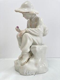 USSR Soviet Russian Jr. Geologist 12 Statuette, 14kt trim Polonskiy Faience
