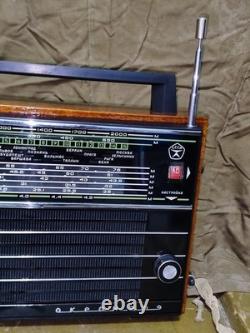 USSR Soviet Russian VINTAGE Transistor Horizont Radio Receiver Okean 209 FM