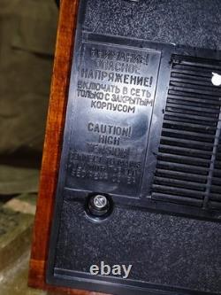 USSR Soviet Russian VINTAGE Transistor Horizont Radio Receiver Okean 209 FM
