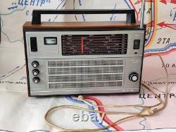 USSR Soviet Russian VINTAGE Transistor Radio Receiver Selena B-215 LW FM UHF