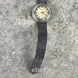 Vintage BOCTOK Russian Soviet USSR Mechanical Wind-Up Wristwatch Vostok Working