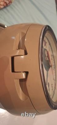 Vintage Komandirskie Red Star CCCP Russian Submarine Clock no key