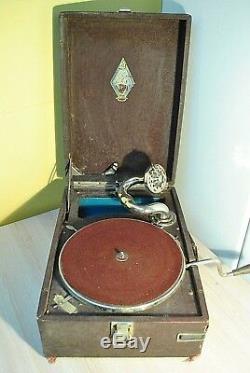 Vintage Soviet Portable Gramophone Russian Pathephone Molot Gramophone. Works