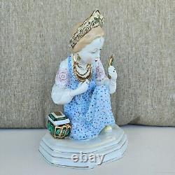 Vintage USSR Soviet Russian Dulevo Porcelain Figurine Malachite Box