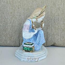 Vintage USSR Soviet Russian Dulevo Porcelain Figurine Malachite Box
