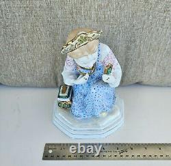 Vintage USSR Soviet Russian Dulevo Porcelain Figurine Malachite Box
