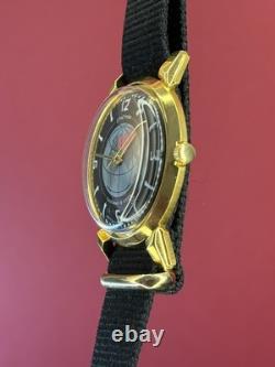 Vintage Watch Raketa Sputnik Mechanical Kirovskie Soviet USSR Russian Men RARE