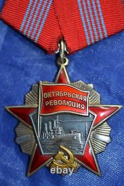 100 % Original Soviétique URSS Ordre de la Révolution d'Octobre Bas N11330