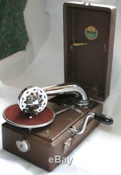 1940 Antique Vintage Portable Soviétique Russe Pathéphone Phonographe Bonne Works