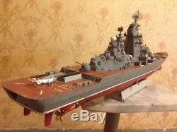 1/350 Croiseur De Bataille Soviétique / Kirov Modèle Complet