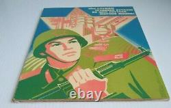 Affiche De Propagande De L'armée Soviétique Russe Sur Le Bois Soldat Militaire 1981 Urss