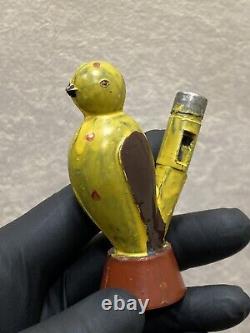 Années 1940-1950 - Sifflet d'oiseau en celluloid soviétique russe de l'URSS, peint à la main