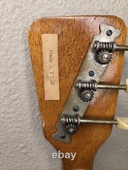 Authentique Balalaïka Russe à 3 cordes de l'époque soviétique Fabrication en URSS